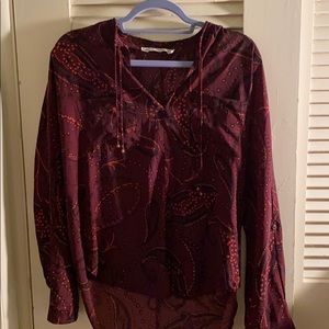 Abercrombie & Fitch V neck blouse